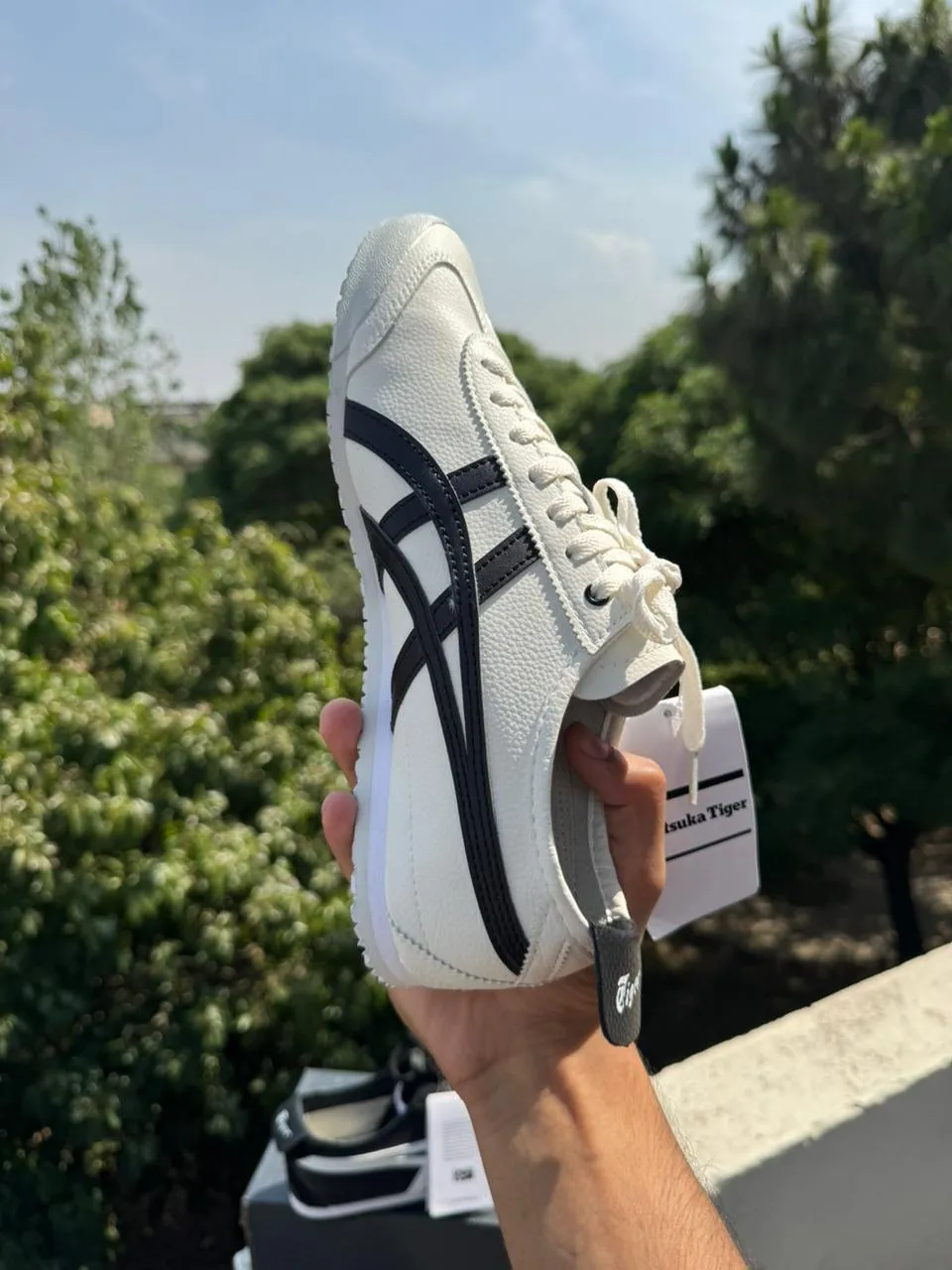 Front view of Onitsuka Tiger MEXICO 66 - White