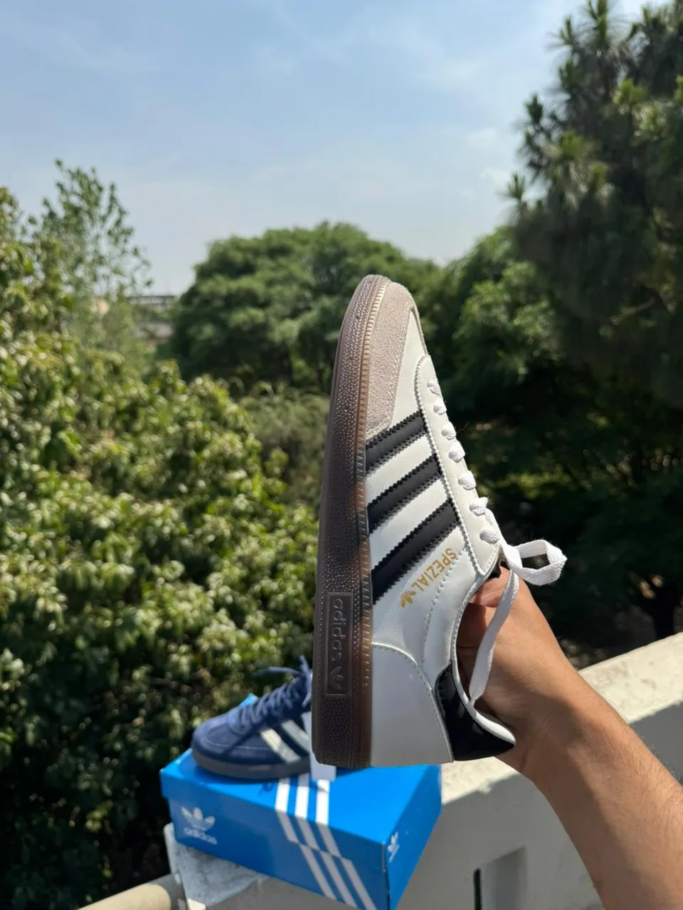 Front view of Adidas Handball Spezial - White