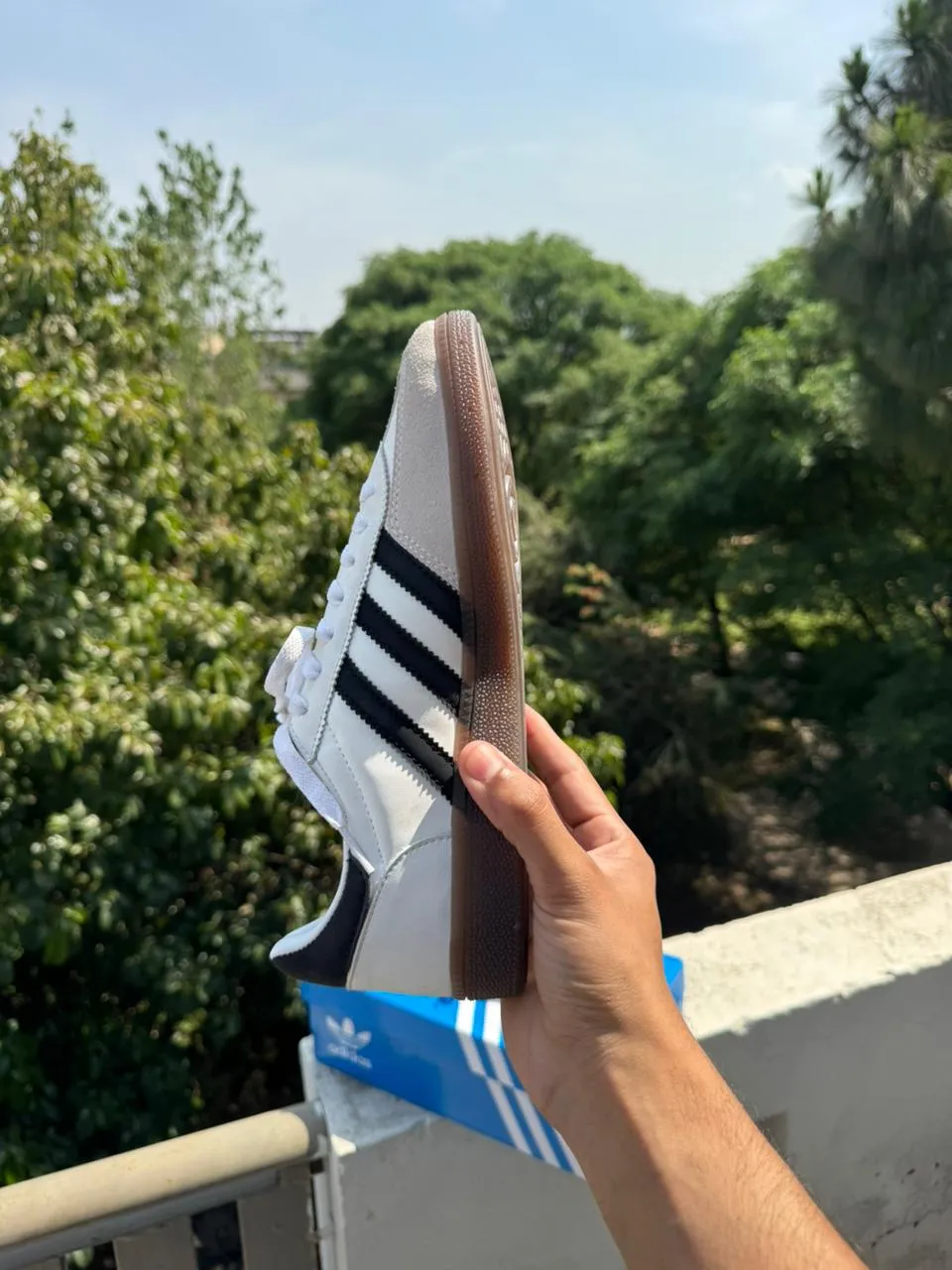 Side view of Adidas Handball Spezial - White